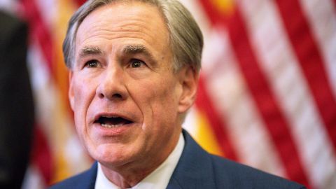 Greg Abbott respondió a la demanda del alcalde de Nueva York por el traslado de migrantes: “Es infundada”