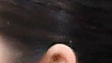 Kanye West participando en un evento.