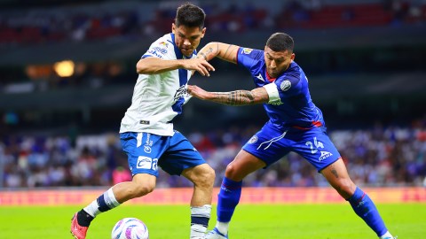 El futbolista se encuentra a las puertas de su salida de Cruz Azul por problemas con el DT.