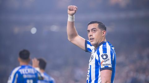 El delantero naturalizado mexicano tomará un nuevo rumbo en su carrera para jugar con los Pumas.