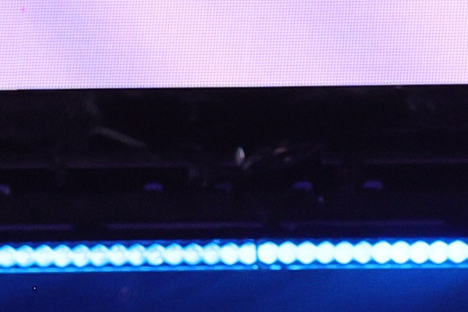 Cher actuando en un show.