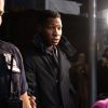 Jonathan Majors caminando durante su juicio.