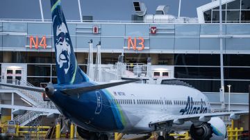 La suspensión del Max 9 afectó el sábado a unos 23,000 clientes de la aerolínea con sede en Seattle.