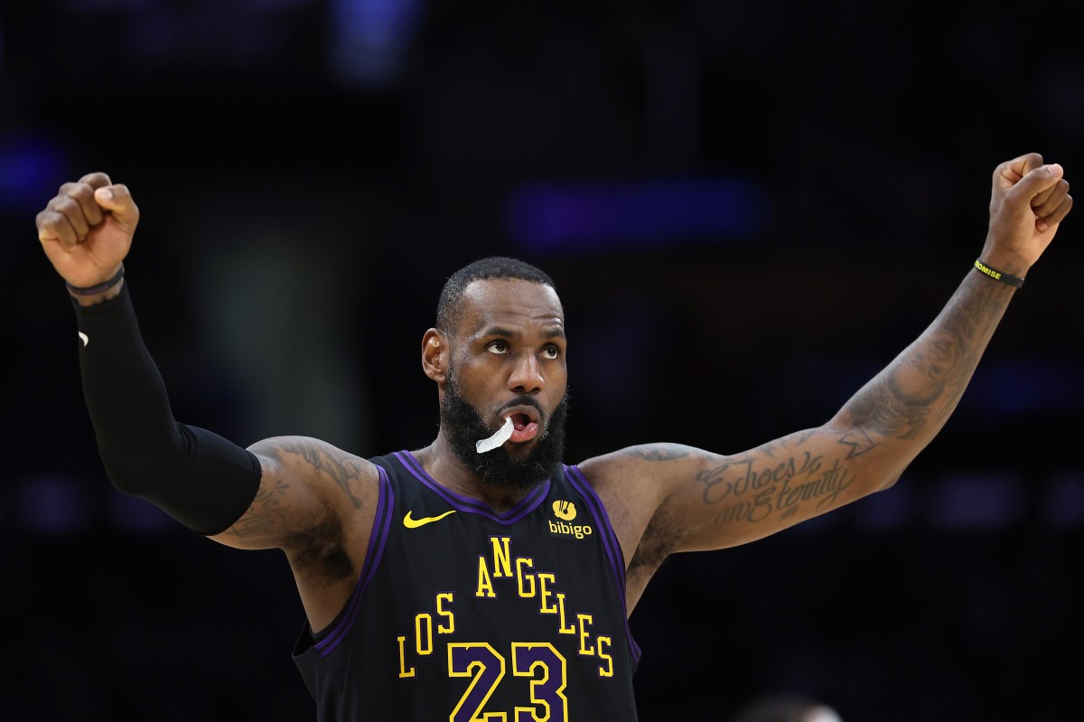 LeBron James se convierte en el primer jugador en la historia de la NBA ...