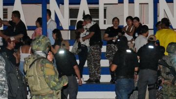 TOPSHOT-ECUADOR-STATE OF EMERGENCY-PRISON-HOSTAGES-RELEASE