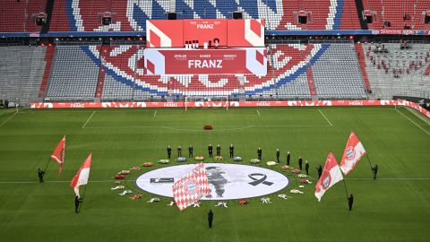 "Danke Kaiser": Así fue el último adiós a Franz Beckenbauer en el Allianz Arena [Video]