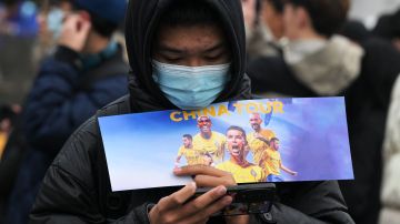 Escándalo en China: Cientos de fanáticos protestan frente al hotel del Al Nassr por falta de Cristiano Ronaldo