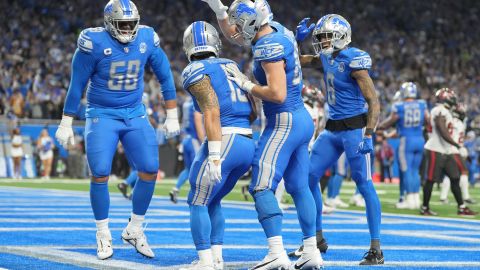 Jugadores de Detroit Lions celebran uno de los touchdown del encuentro.