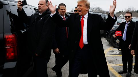 El expresidente Trump celebró la decisión a través de un comunicado de su campaña.