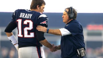 Brady agradeció al entrenador por tantos años de servicio con los Patriots,