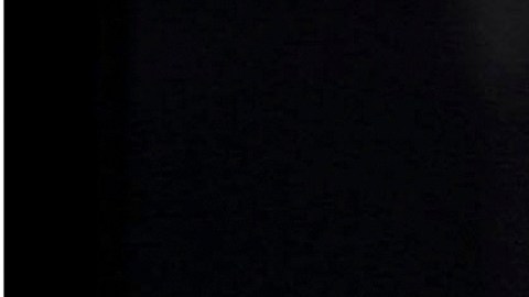 David Bowie actuando en un show en vivo.