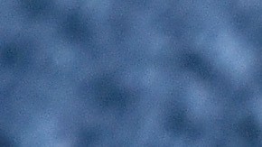 Gérard Depardieu posando en una alfombra roja.