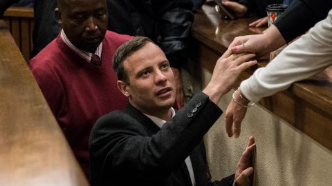 Pistorius recibirá libertad condicional este viernes al cumplir la mitad de su condena en prisión.