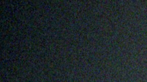 Michael Jackson actuando en un show en vivo.