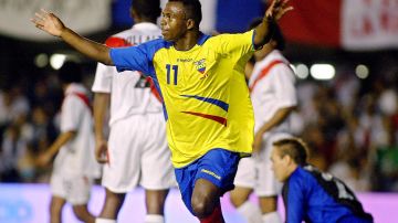 El futbolista ecuatoriano falleció en el año 2010 por un paro cardíaco.
