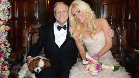 Crystal Hefner estuvo casada con Hugh Hefner desde 2012 hasta la muerte de él en 2017.