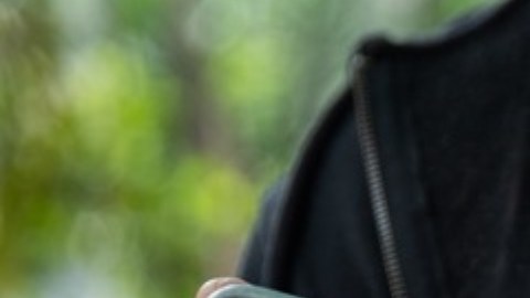 Las autoridades se comprometieron a abordar con firmeza los actos de violencia extremista, destacando que estos no tienen cabida en las comunidades.