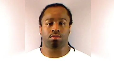 Tyshawn Corbett, también conocido como "Reck", disparó y mató a un hombre mientras también le disparó a otro seis veces, dejándolo paralizado.