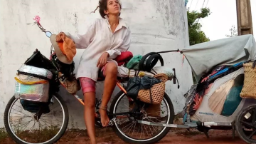 Viajaba en bicicleta hacia Venezuela: el terrible asesinato de una migrante por un celular en Brasil