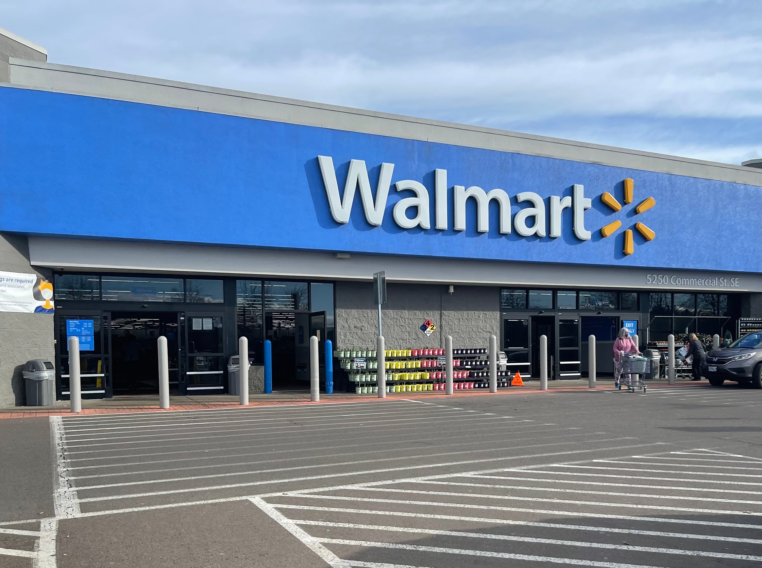 Walmart Anunci El Cierre De M S Tiendas Para Febrero De 2024 El   Walmart Cierres 2024 Shutterstock 2118621632 