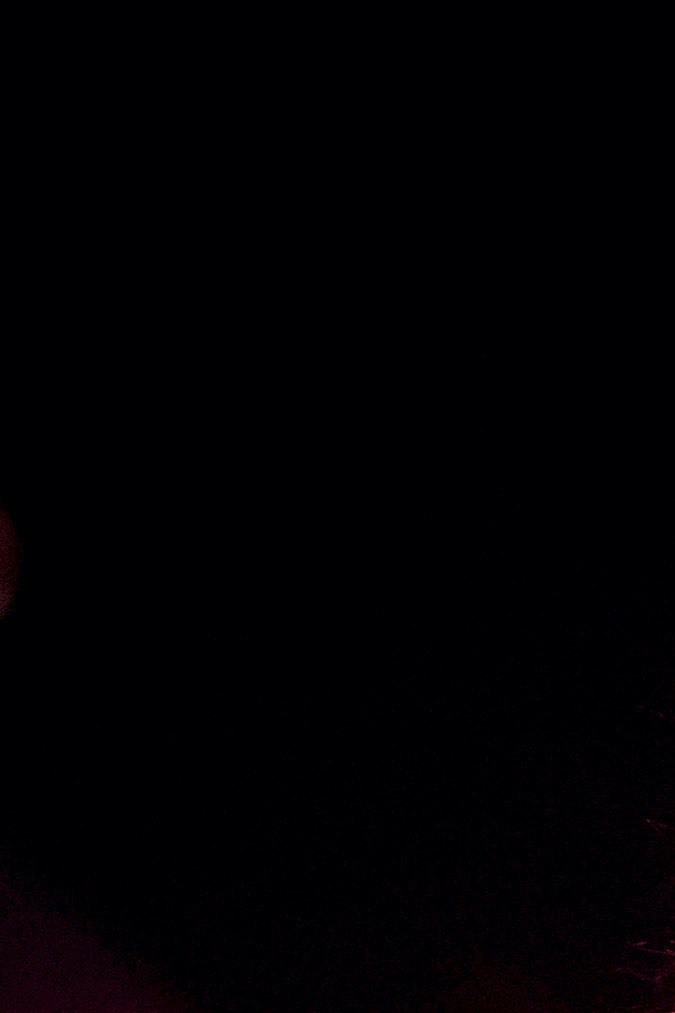 Angélica Vale actuando en un show.