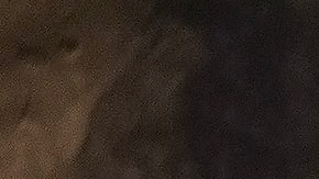 Fernando Colunga posando en El Maleficio.