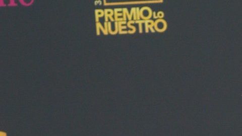 Galilea Montijo y su novio Isaac Moreno en Premio Lo Nuestro