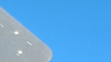 El abogado puertorriqueño Ariel Velez, es testigo de cómo centenares de personas son desalojadas de El Bronx.