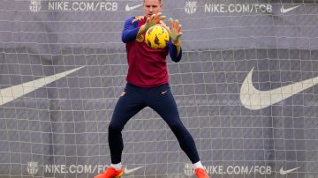 El portero alemán del FC Barcelona, Marc-André ter Stegen durante un entrenamiento del equipo.