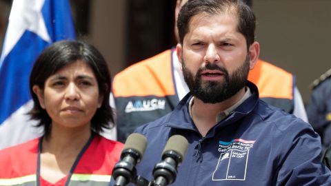 Muertos en incendios suben a 64 y Boric avisa de que la cifrá crecerá "significativamente"