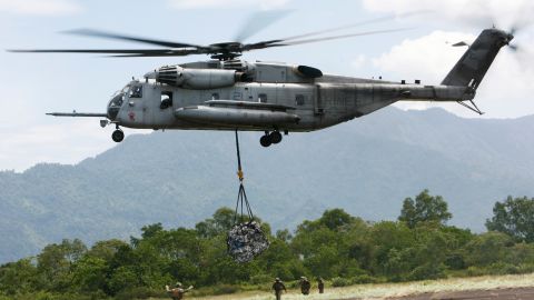 El helicóptero fue encontrado el miércoles en la mañana y posteriormente hallaron a los tripulantes muertos.