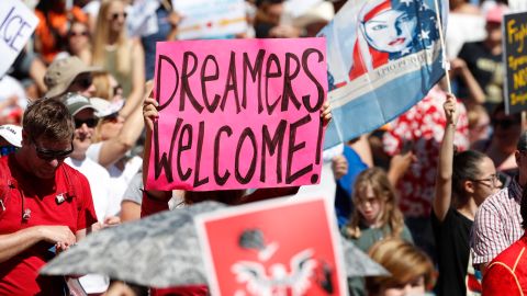 'Dreamers' que llegaron a EE.UU. antes del del 1 de noviembre del 2018  pueden obtener una beca.