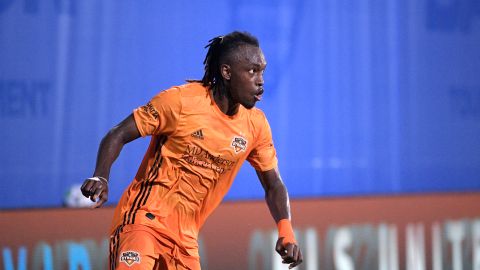 Alberth Elis cuando jugaba en el Houston Dynamo de la MLS.