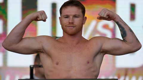 Canelo Álvarez, campeón indiscutido del peso supermediano.Canelo Álvarez, campeón indiscutido del peso supermediano.