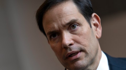 Marco Rubio y senadores republicanos exigen a Joe Biden que elimine cuenta en la china TikTok