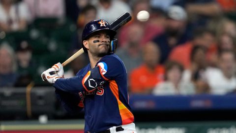 José Altuve: Primer segunda base en la historia de MLB en ganar $300 millones de dólares en su carrera