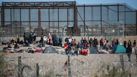 Para algunas de las personas que apoyaron a Biden en 2020, el abandono de sus promesas en tema de migración es una "decepción".
