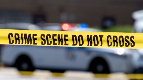 El forense del condado de San Mateo tomó custodia de los cuatro cadáveres y está trabajando para identificar formalmente a cada uno de ellos.