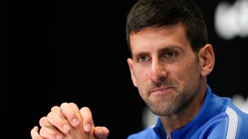 Novak Djokovic durante una rueda de prensa en el Australian Open 2024.