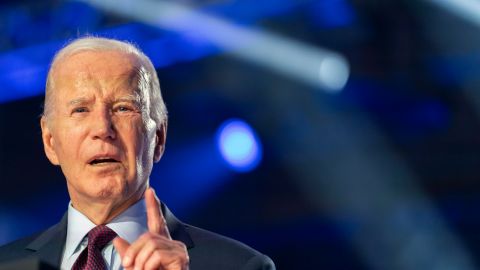 Biden dijo que los bombardeos de Estados Unidos son la respuesta a los ataques que milicias afiliadas al Cuerpo de la Guardia Revolucionaria Islámica.