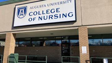 La estudiante de enfermería fue encontrada muerta en el campus de la universidad.