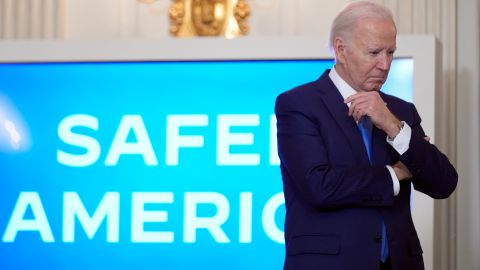 Biden, de 81 años de edad, informó al médico que tenía un aumento de las molestias en la cadera izquierda.