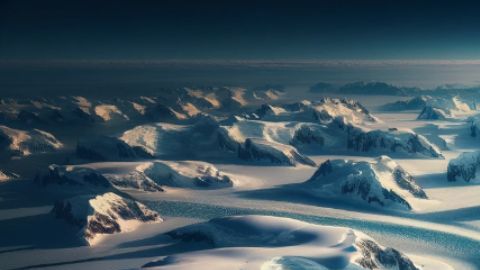 El iceberg más grande del mundo está en movimiento tras décadas encallado en el mar de Weddell.