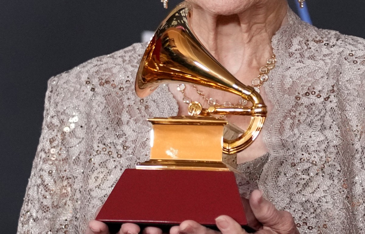 Cómo ver en vivo los Grammy 2024 y a qué hora comienza la ceremonia