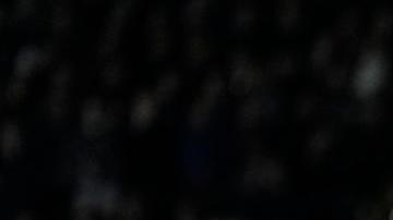 Los jugadores del FC Barcelona, Lamine Yamal (d) y Marc Guiu, se lamentan de una ocasión fallada.