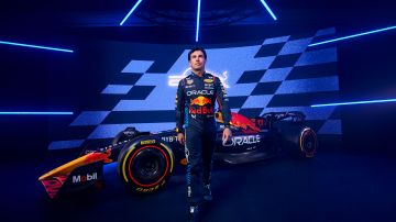 Red Bull presentó el nuevo coche de Checo Pérez y Max Verstappen con la presencia de Christian Horner
