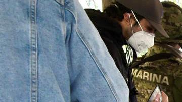 Las autoridades hallaron tanques con droga sintética en un laboratorio clandestino.