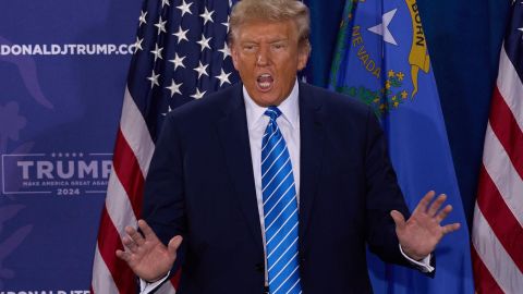 En general, la valoración del desempeño de Trump supera a la de Biden casi todas las áreas.