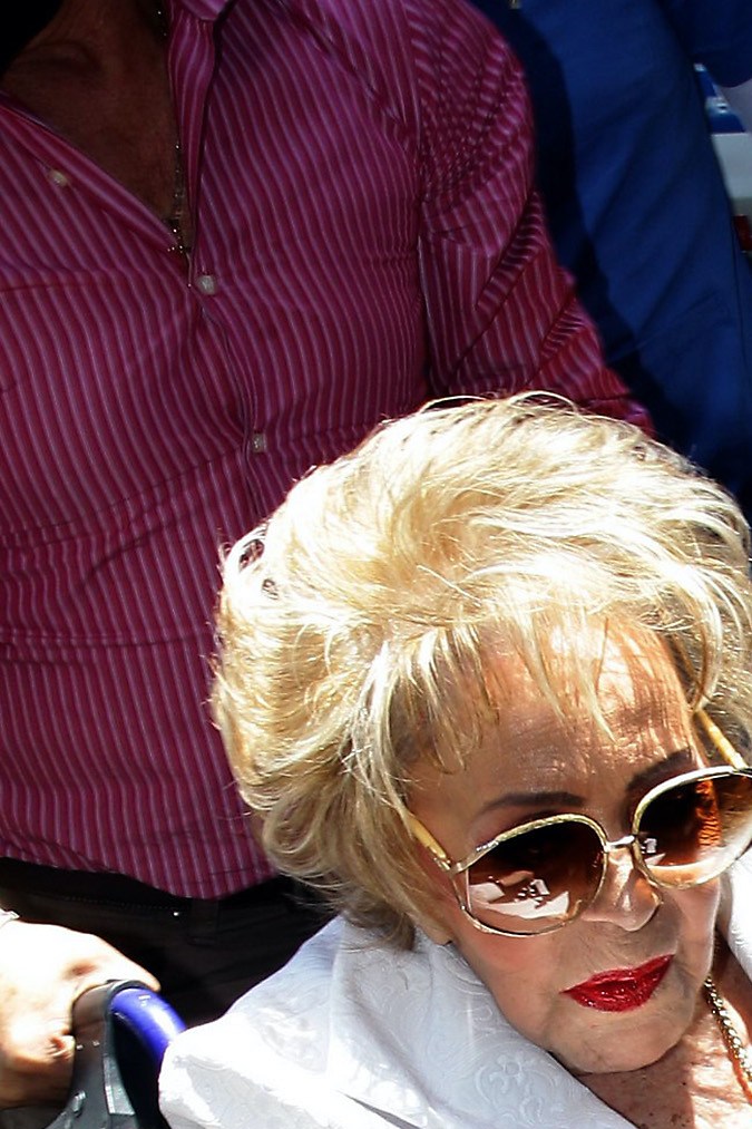 Silvia Pinal estaría reaccionando bien al tratamiento médico y pronto volverá a casa.