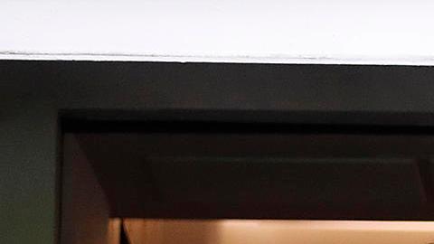 El exfutbolista Gerard Piqué observa un partido entre América y Cruz Azul de la Liga MX.